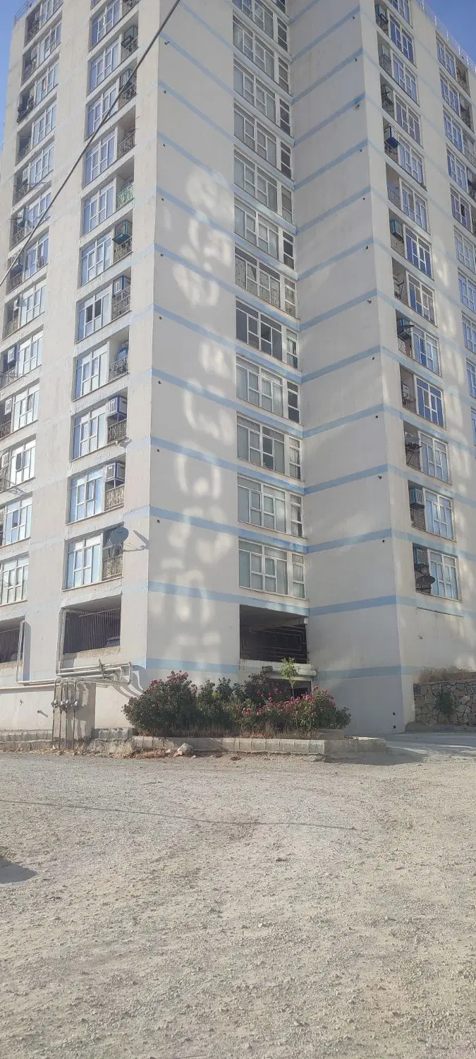 مسکن مهر بلوک c بدون  پارکینگ