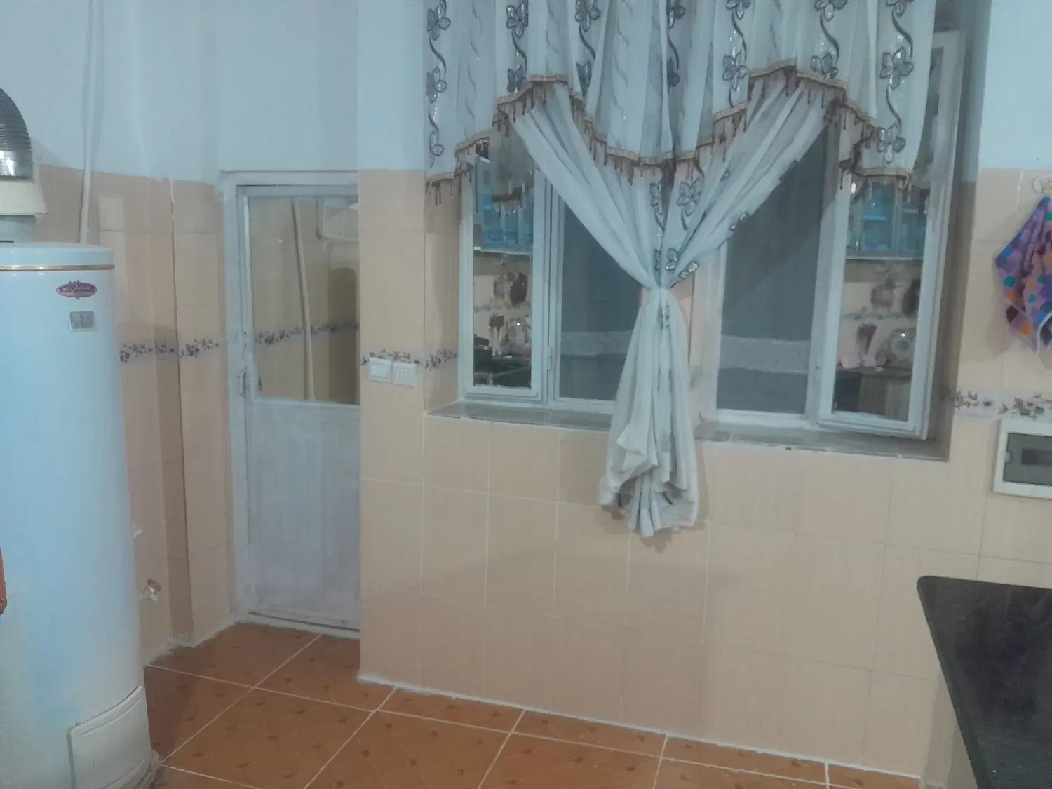 حیاط ۱۲۰متری دراسلام اباد