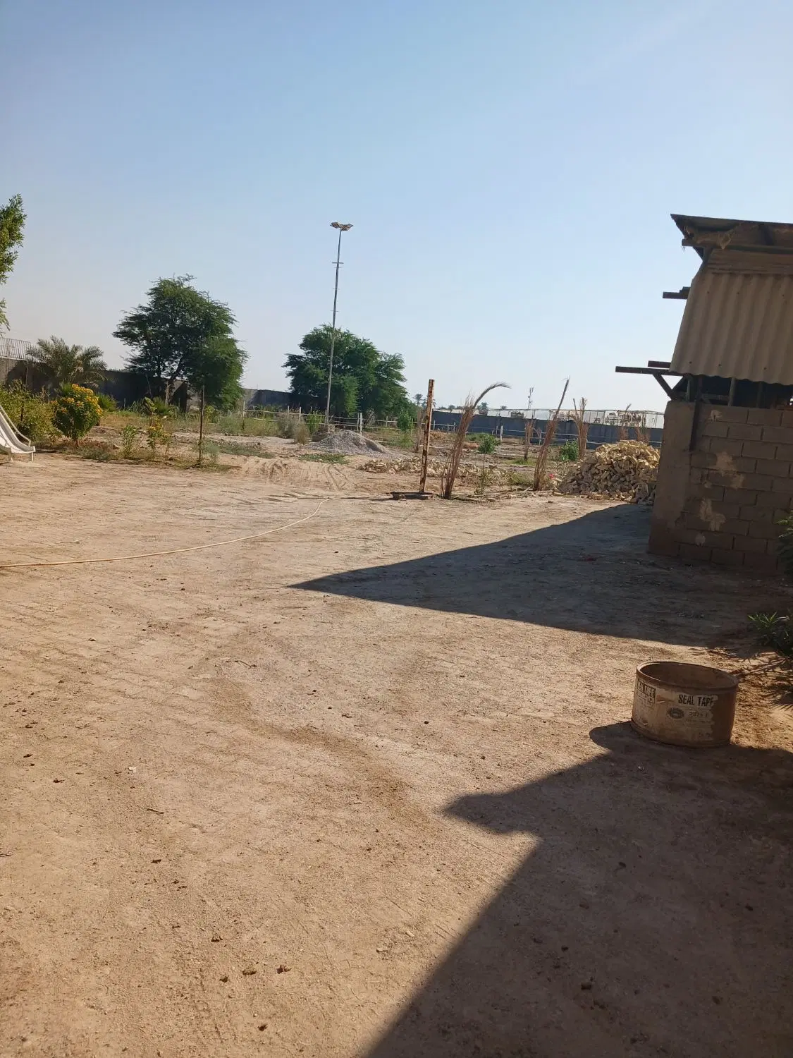 گاراژ ۳۵۰۰ متری فروشی در برمی