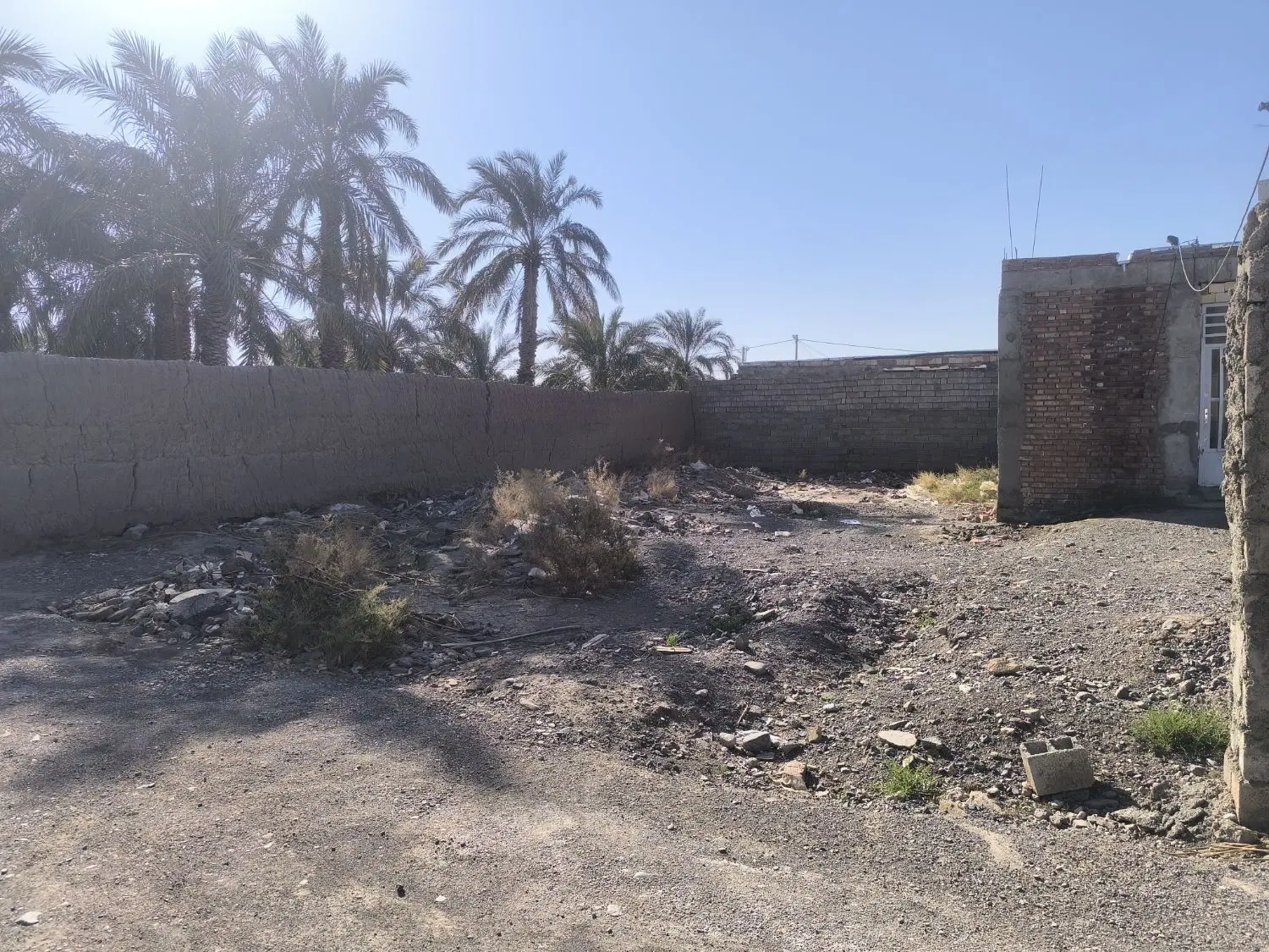 زمین مسکونی