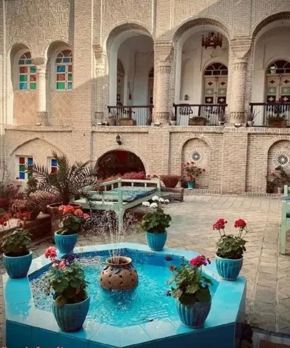 ۲۵۰ متر ناصر خسرو