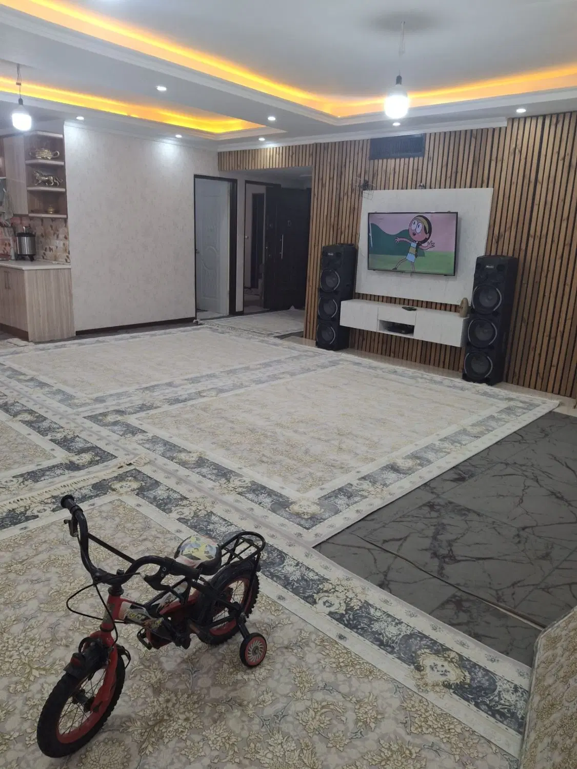 فروش آپارتمان یک واحد  112متر خوش نقشه در کاروان