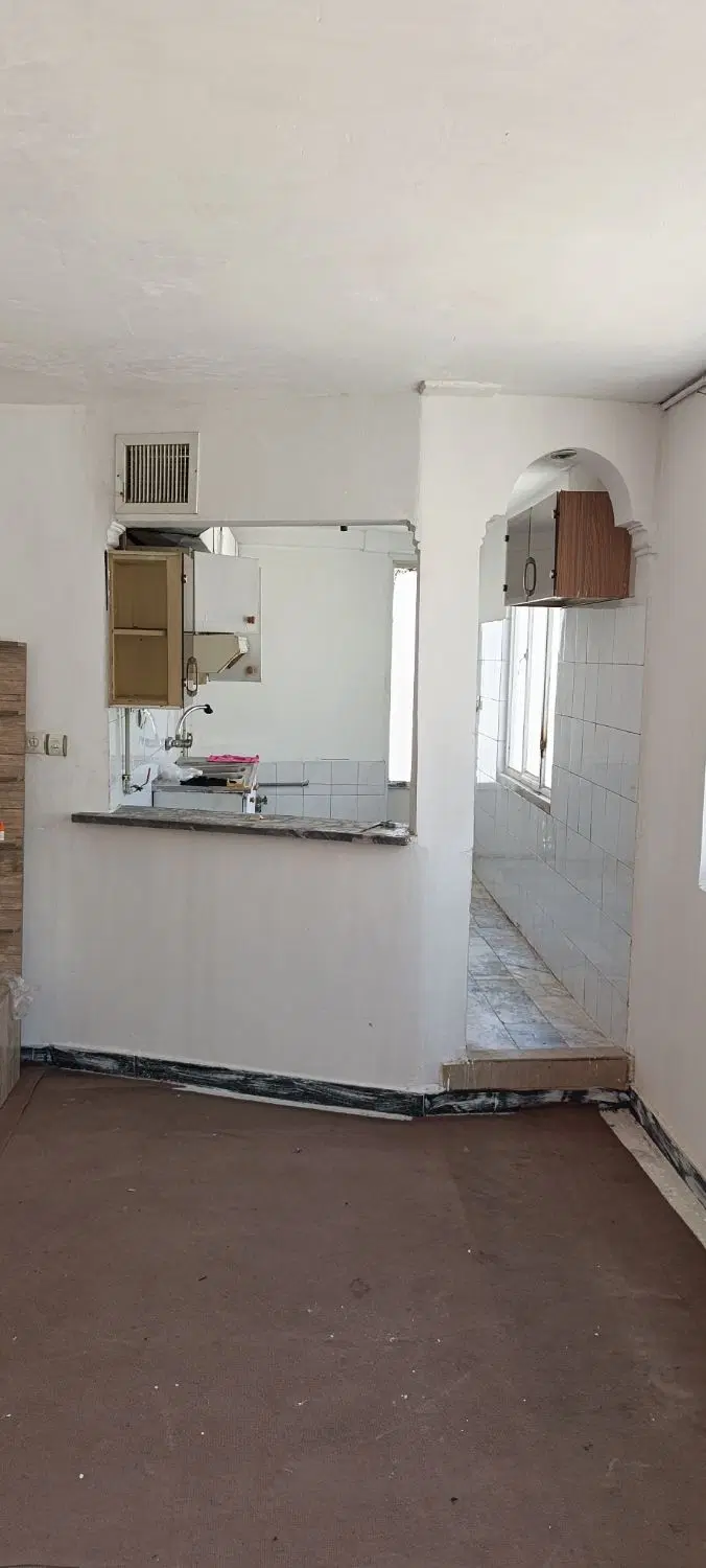 واحد آپارتمان طبقه ۳ ۶۵ متری اجاره