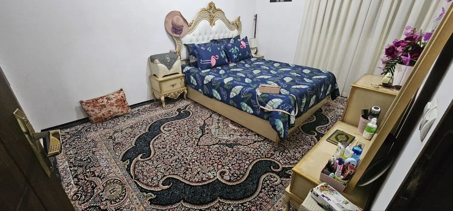 85 متری طبقه همکف 2سال ساخت