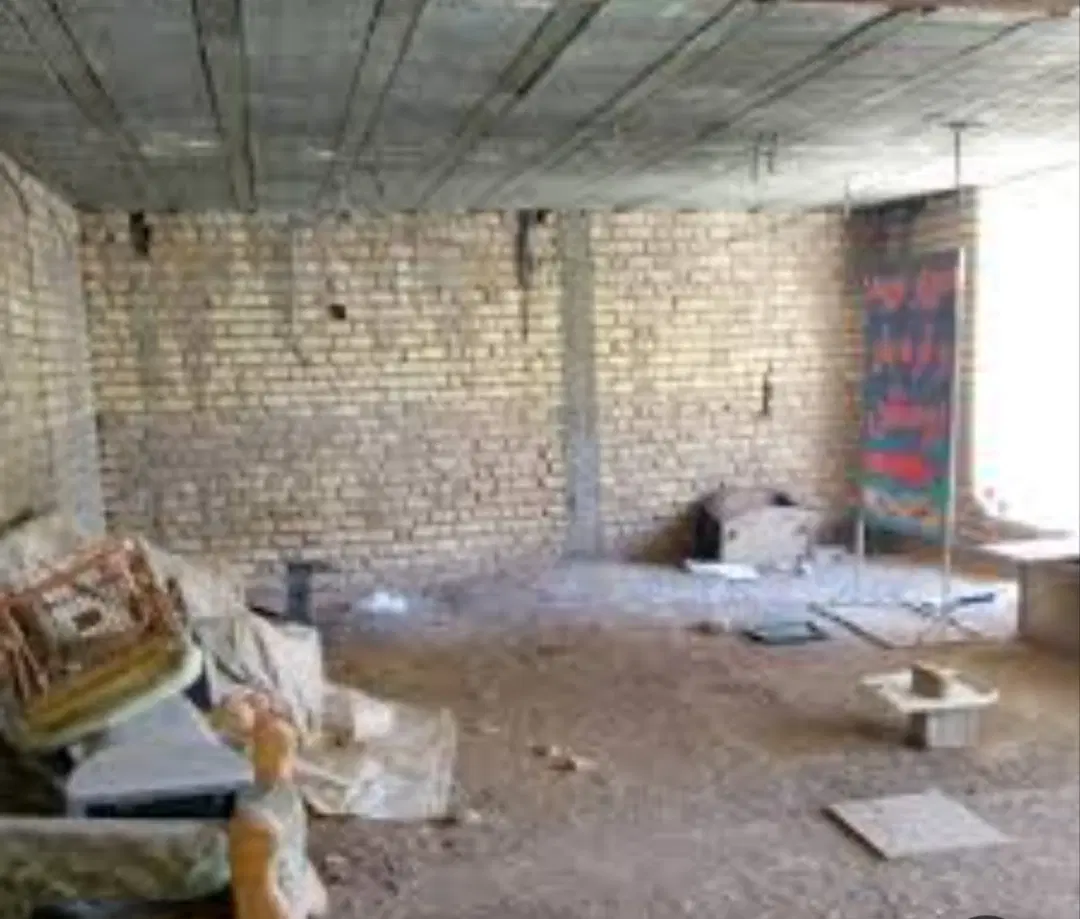 خانه نیمه کاره