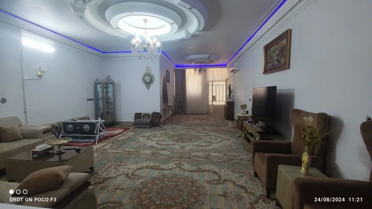 خانه ویلایی دو طبقه درشهرک آذزبایجان