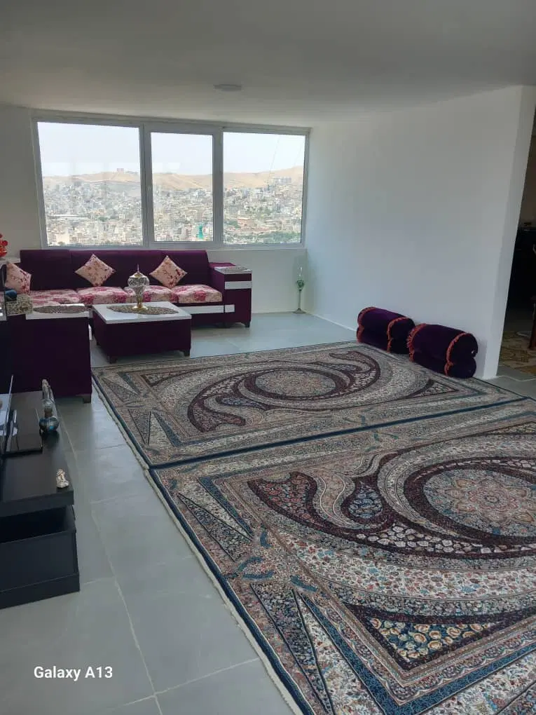 خانه ی ویلایی تپه ی شهرک ارشاد روبروی زندان