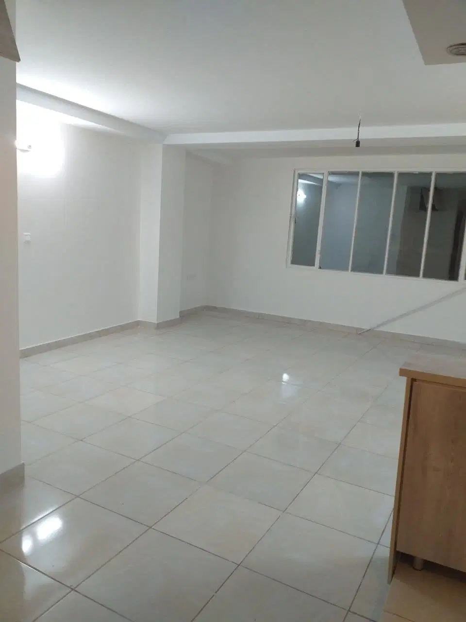 اپارتمان105متری تک واحدی