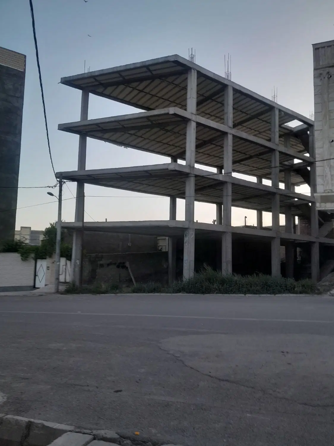 مشارکت در ساخت و پیش فروش