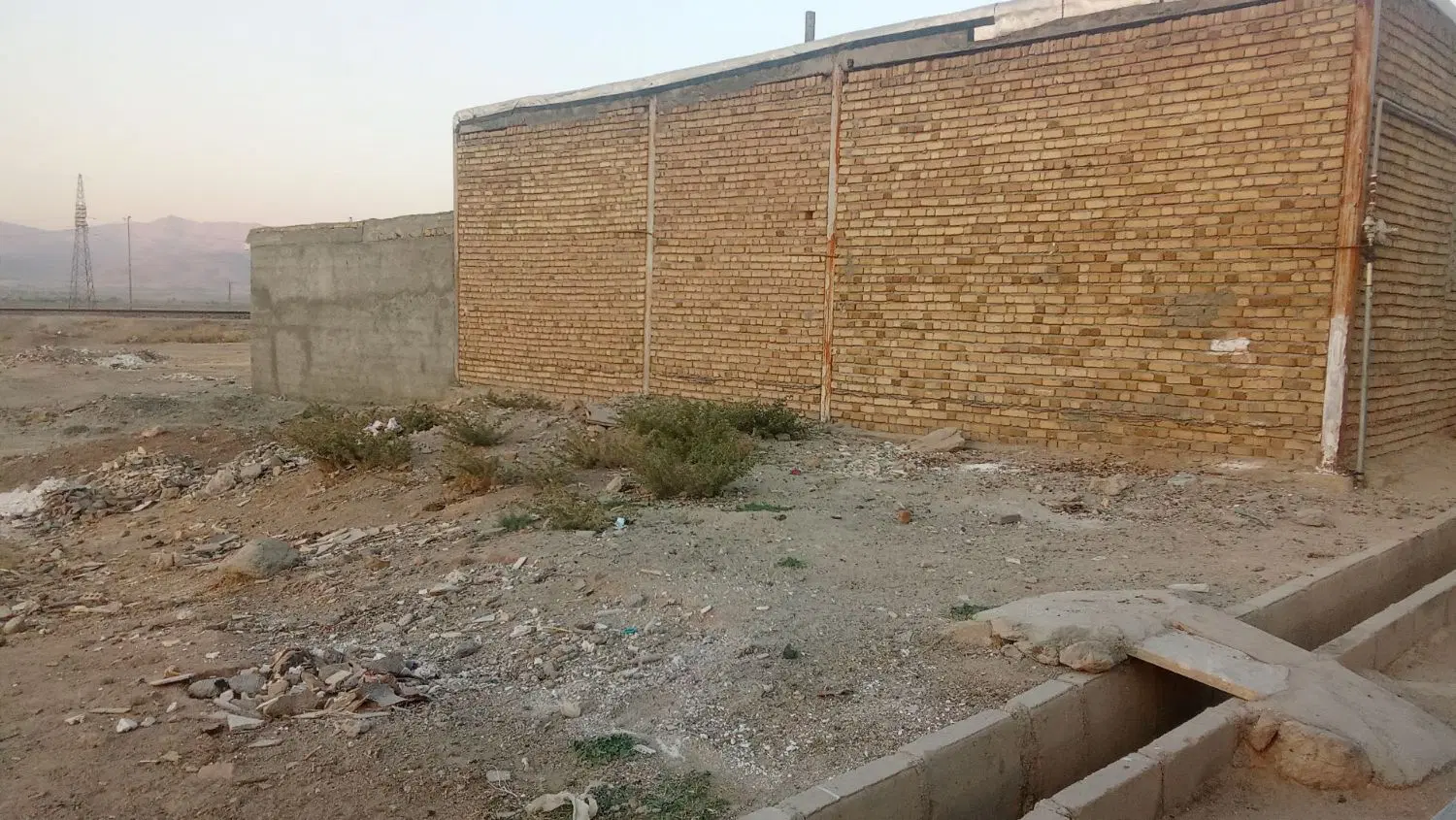 زمین مسکونی