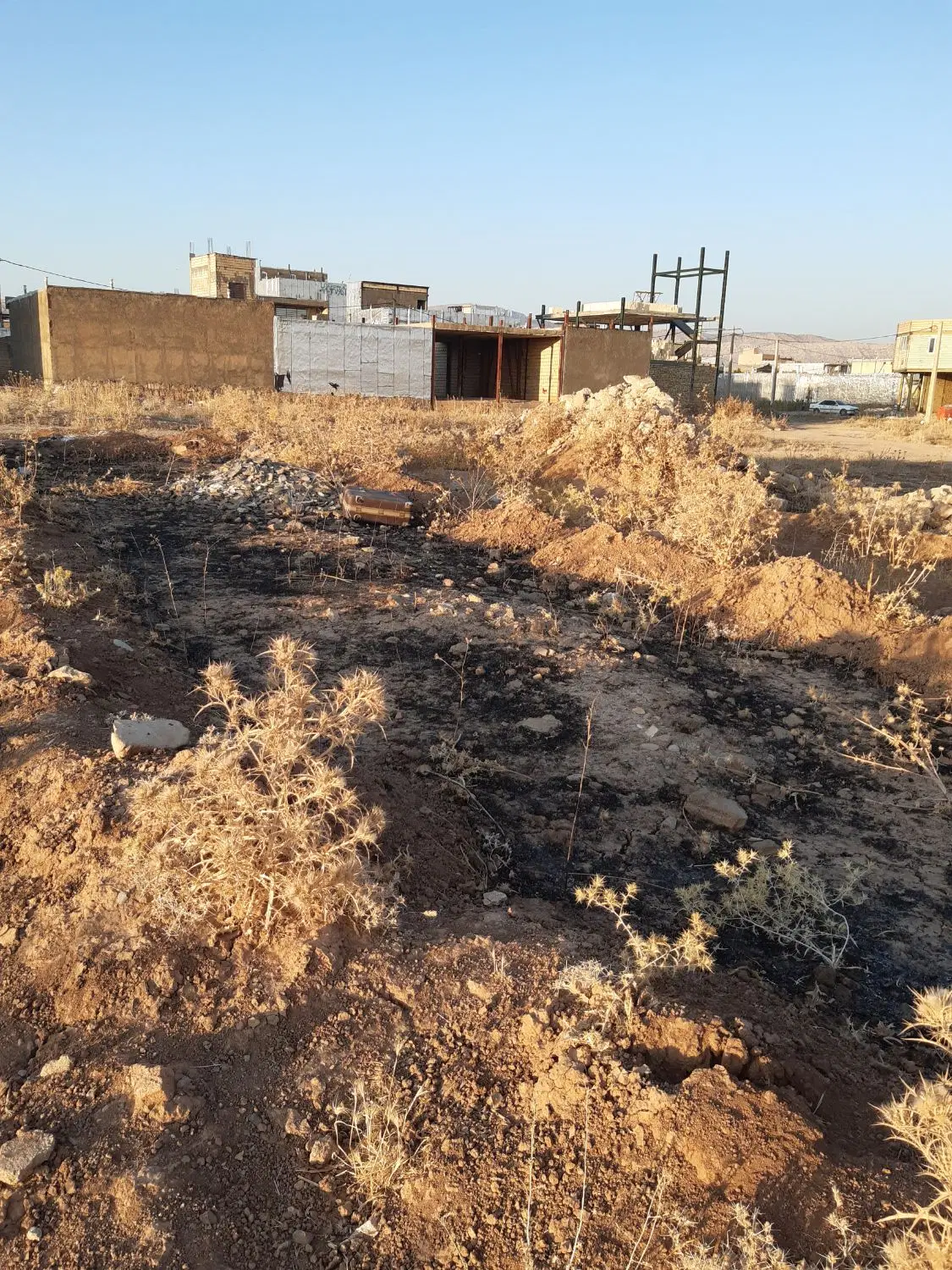 زمین خیابان نهضت