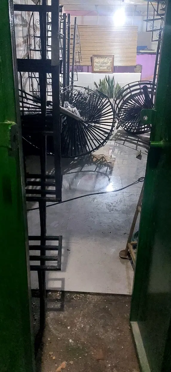 مغازه تجاری با برق سه فاز