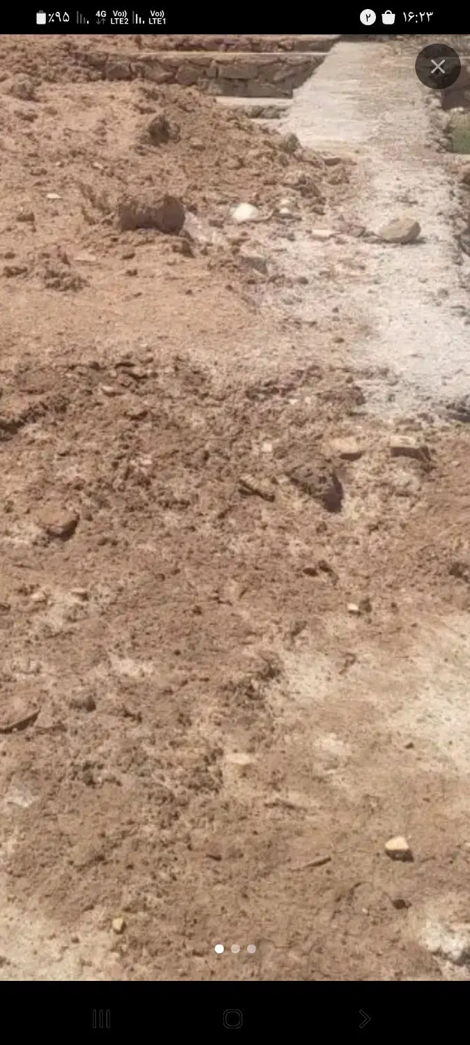 یک عدد زمین سنگکاری شده وآماده ساخت
