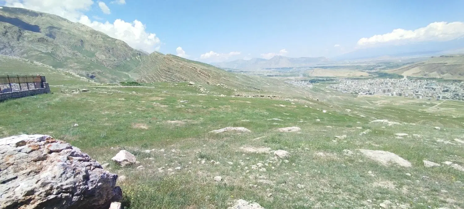 زمین ۲۳۰۰ متری در قره خاچ
