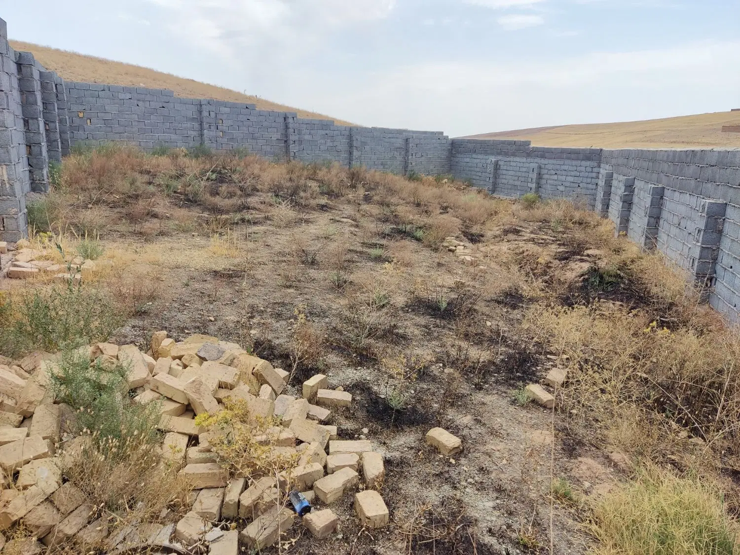 زمین واقع در نجم آباد