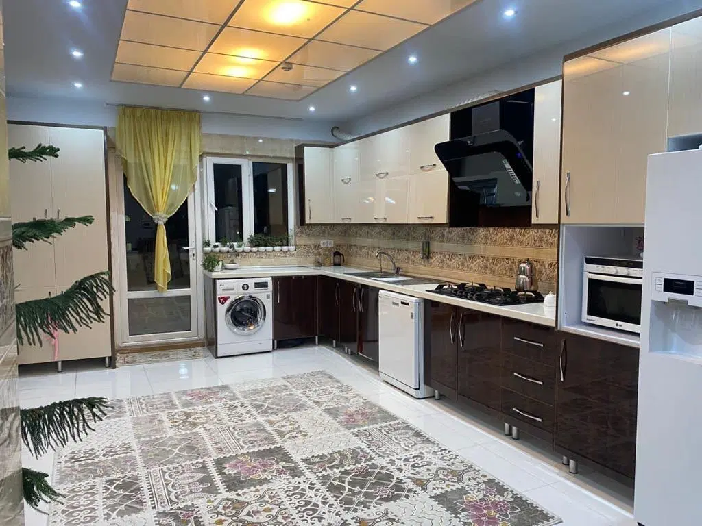 اجاره ۲۱۶ متری دشت بهشت