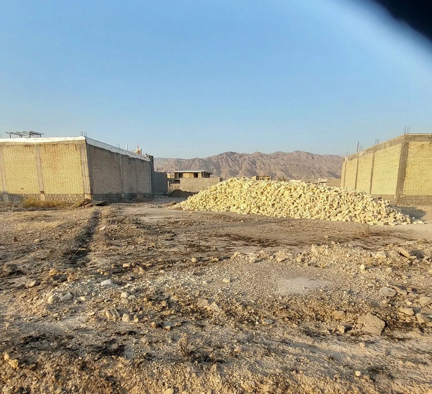 زمین مسکونی سنددار