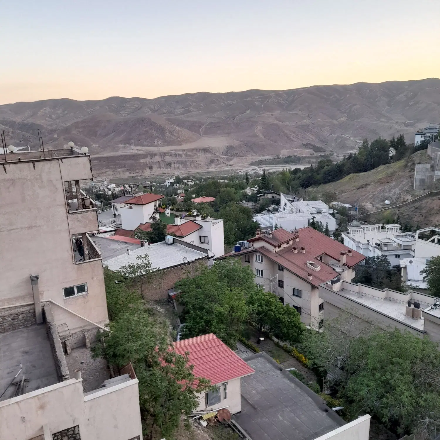 ۱۰۰۰ متر ششدانگ