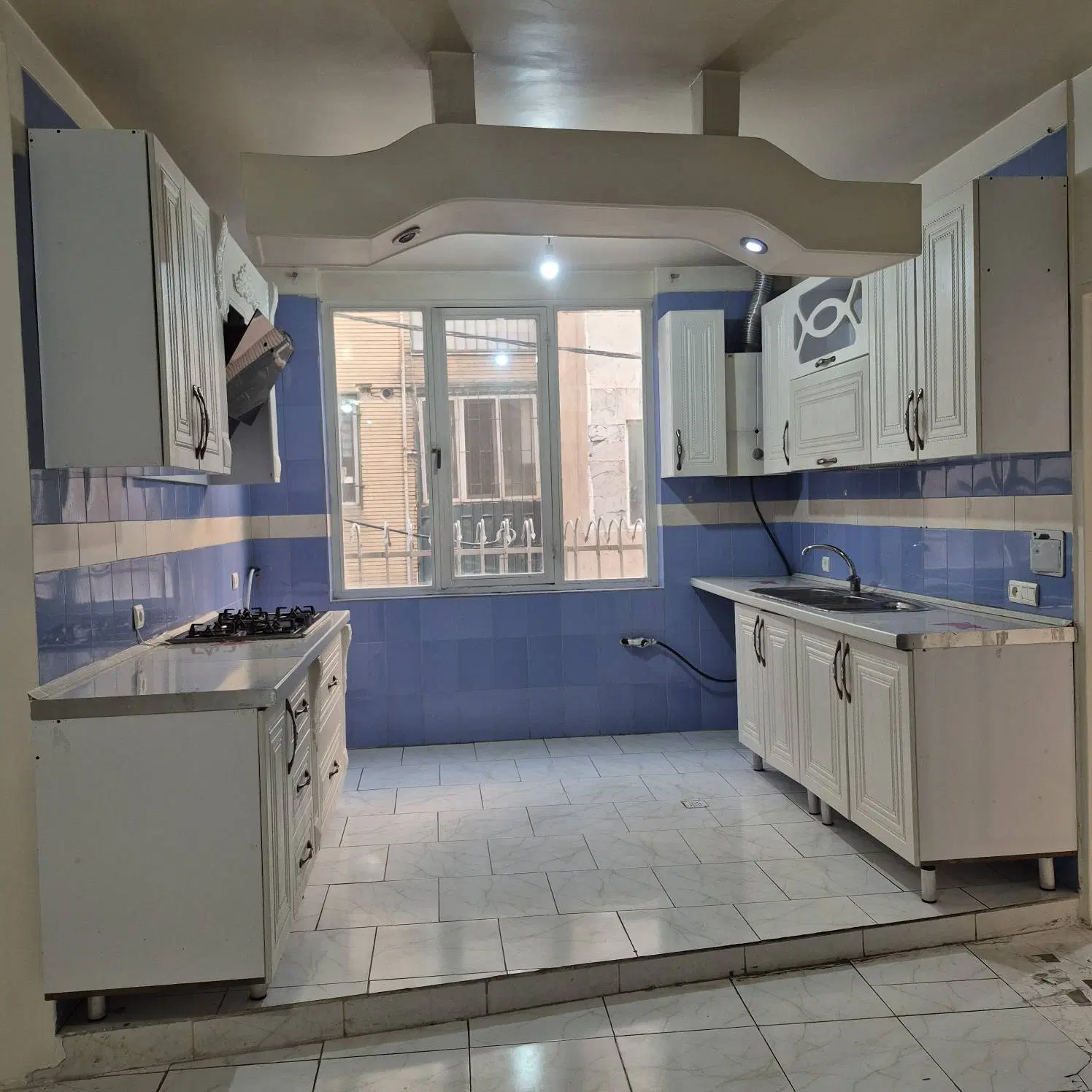 فروش واحد 70 متری فول امکانات