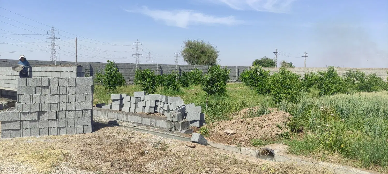 باغچه ۶۰۰ متری روبرو کوچه لک لکا