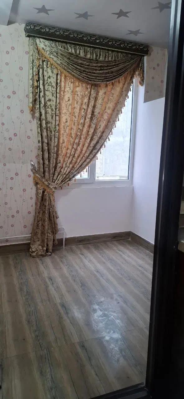 فروش ویلایی دربست مسکونی با مغازه سند دار