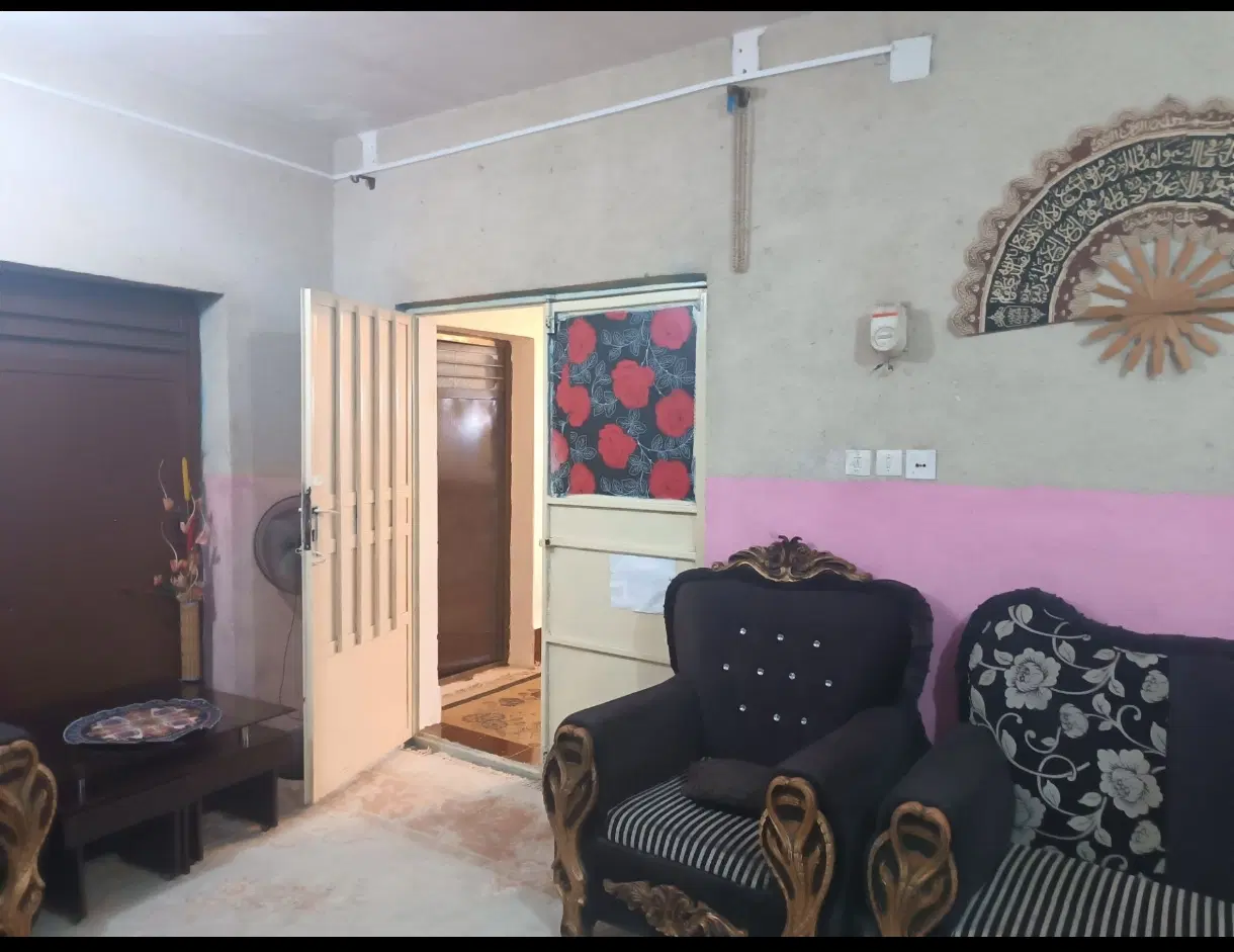 خانه ویلایی طبقه بالا... کاملا مجزا