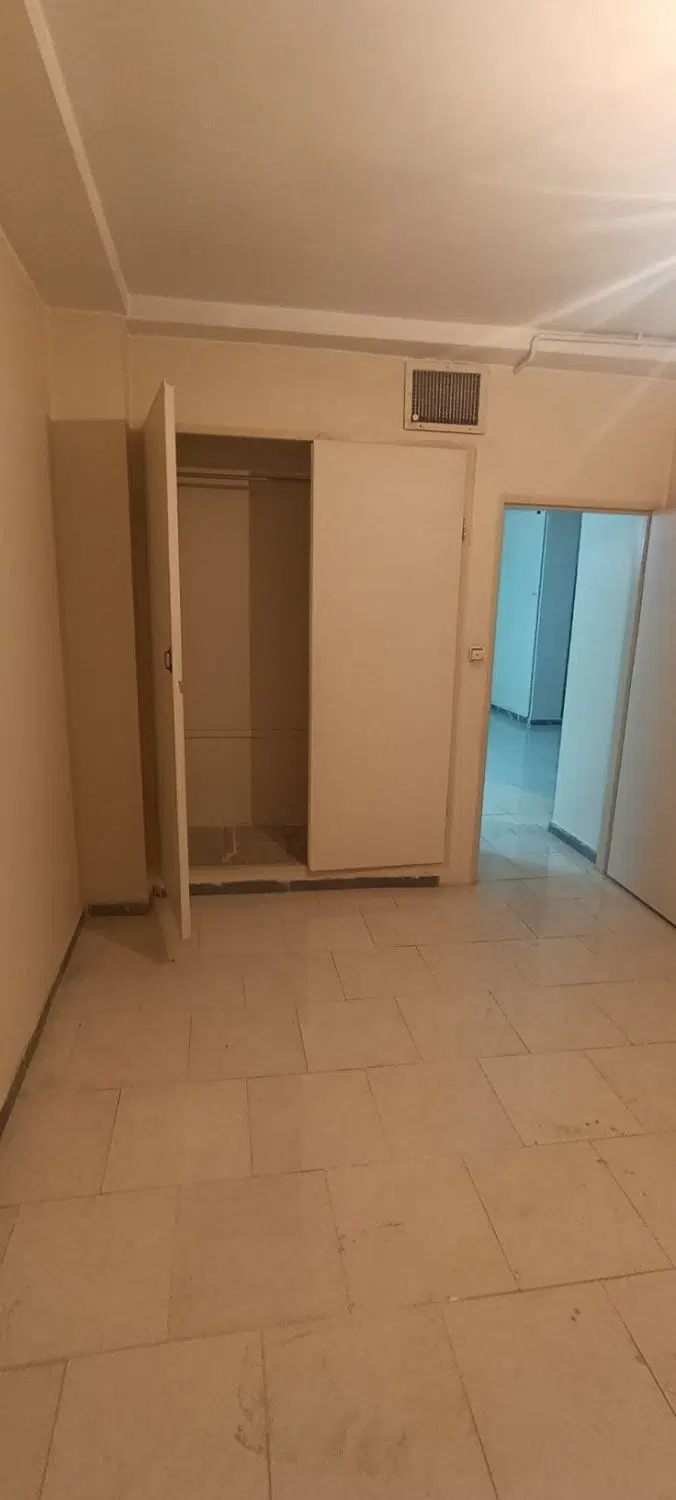 اجاره آپارتمان ۸۵متری دارای بالکن ۱۵متری