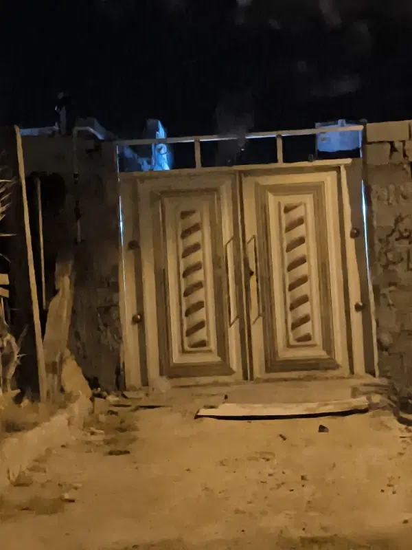 خانه ویلایی  درشهرک  رجایی  پشت بازارچه