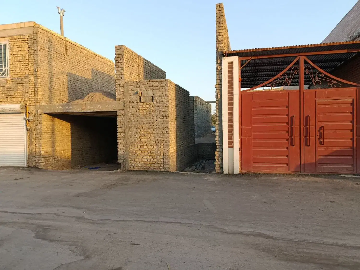 ساختمان نیمه ساز