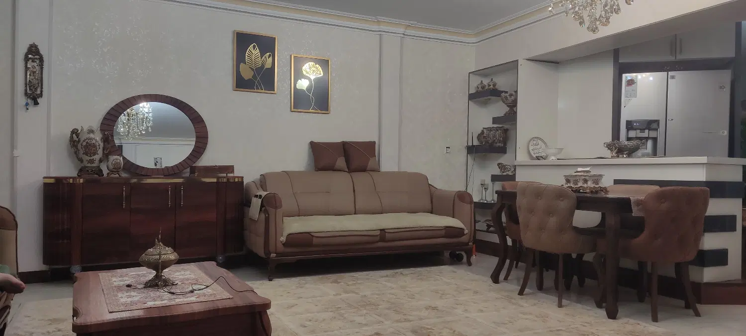 92 متری شیک و آسانسوردار