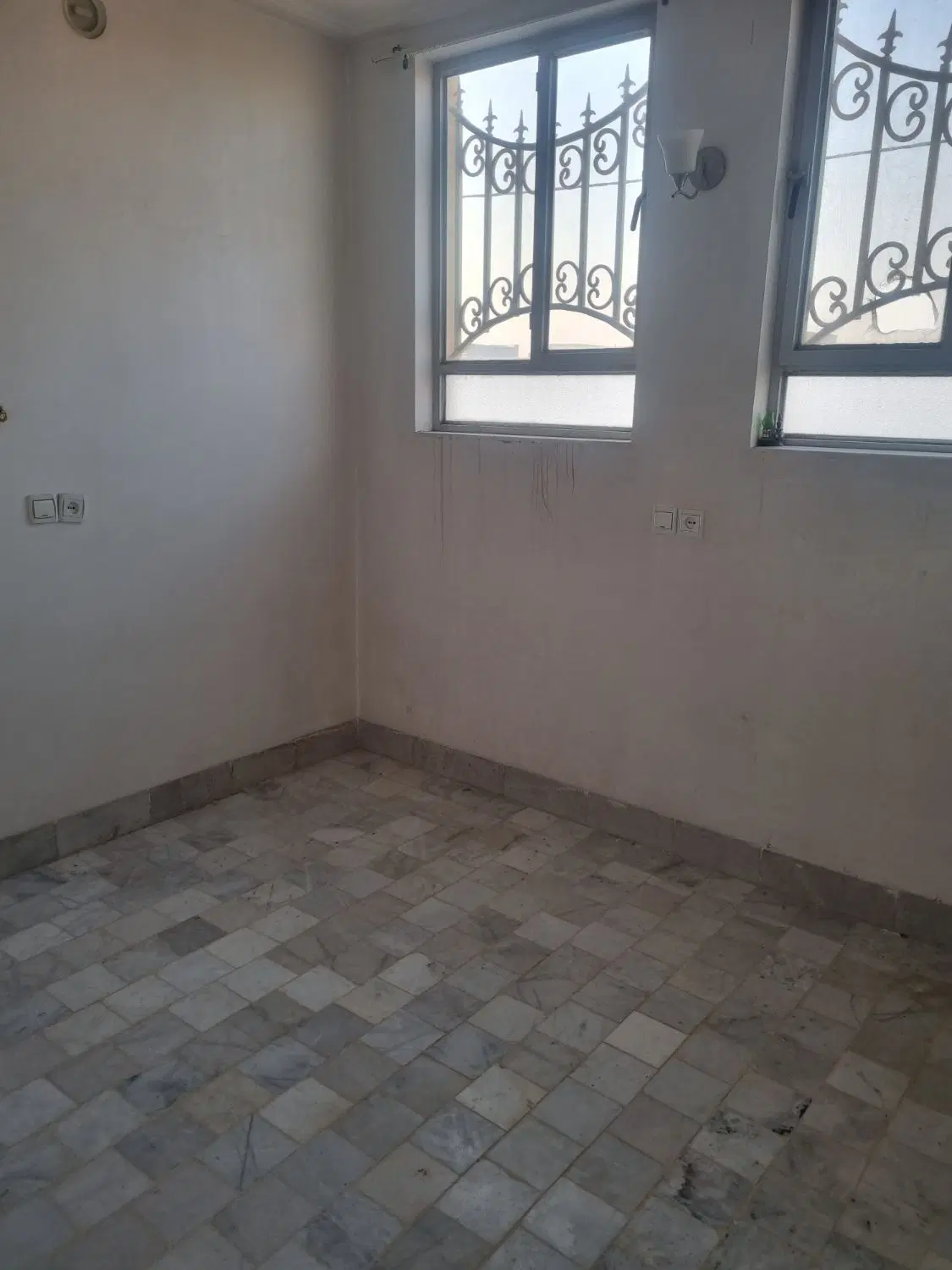 رهن منزل مسکونی پاسداران