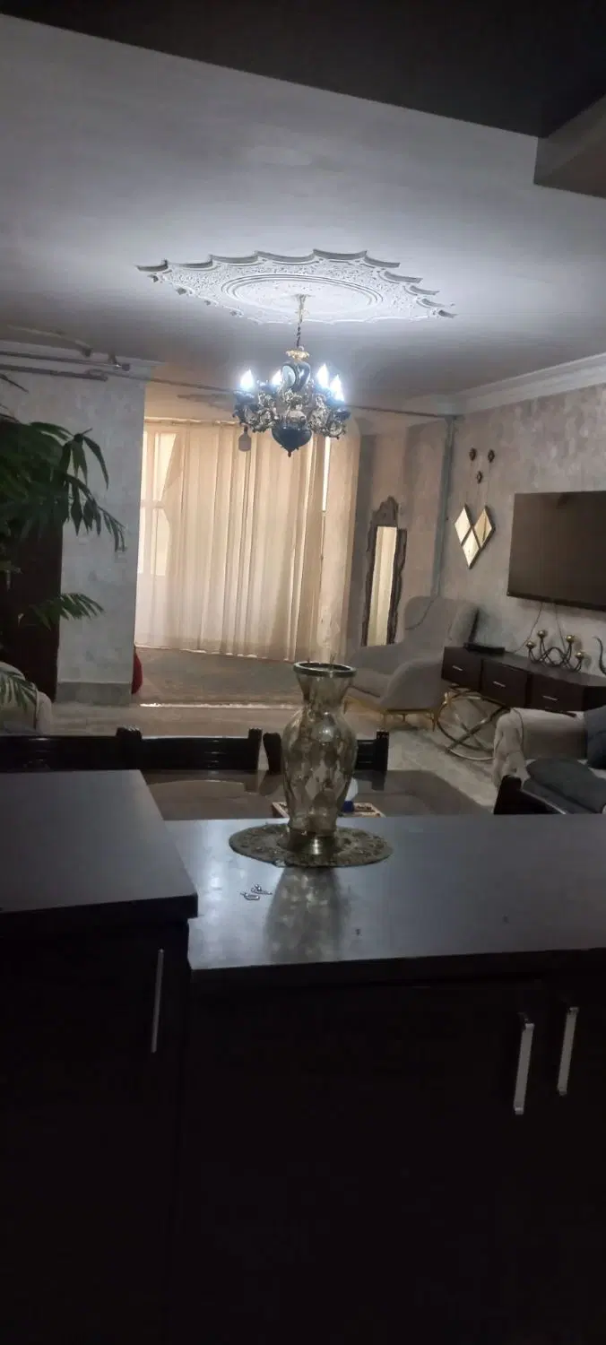 فروشی فوری حاشیه 45متری حسن زاده