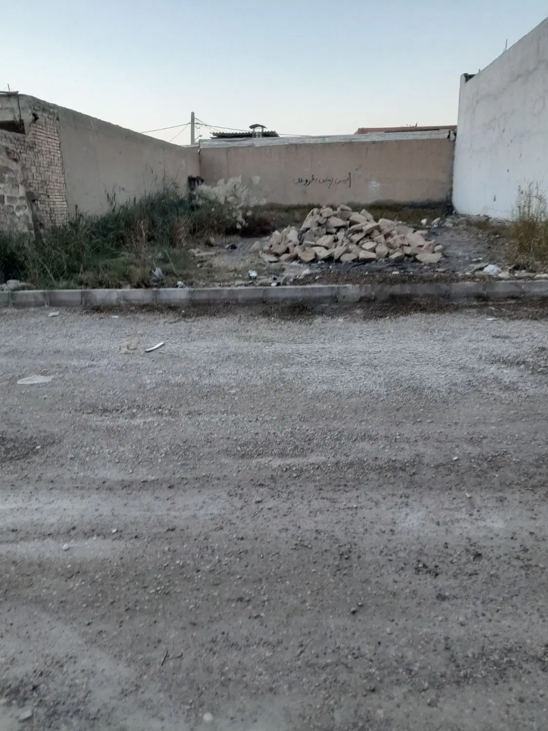 زمین عباس آباد