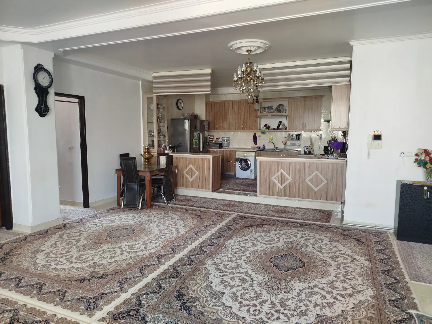 آپارتمان در مرکز شهر شبستر
