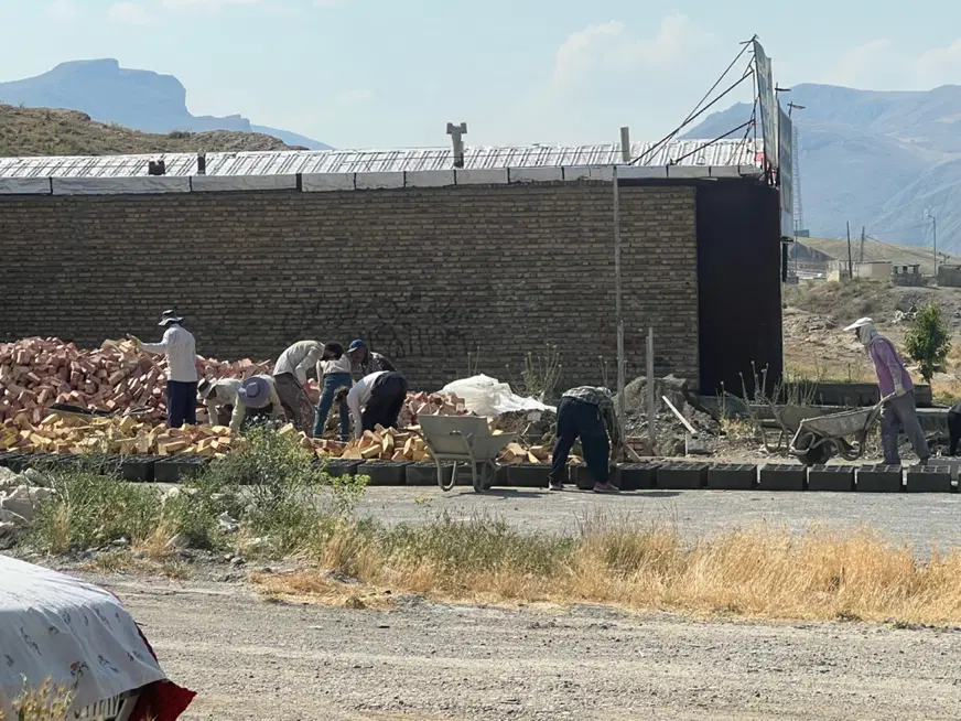 مغازه چهارراه سرو
