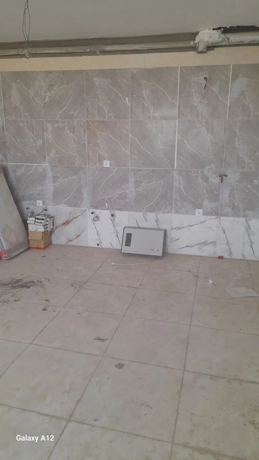 آپارتمان طبقه سه با پارکینگ و آسانسور دوخواب بزرگ