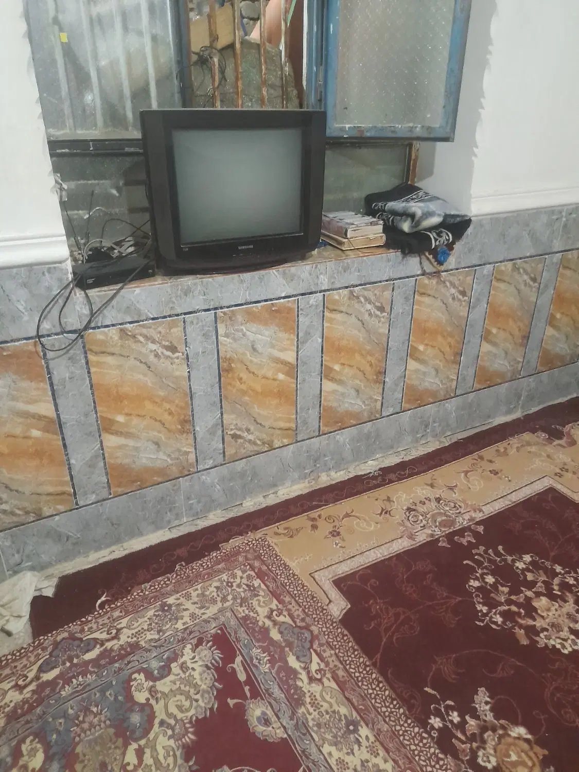 باسلام خدمت دوستان عزیز  یک سویت مسافر خانه