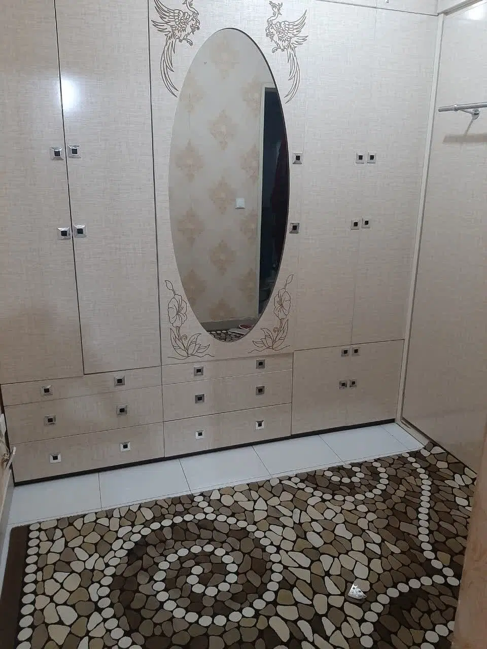 فروش واحد ۳۵ متری در قلب شکوفه با پارکینگ
