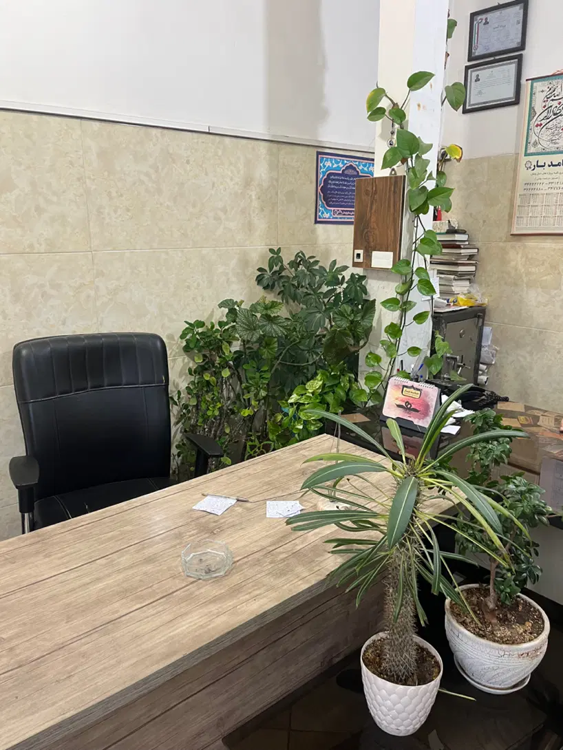 انباری اجاره ای خیابان ۳۰ متری میقان