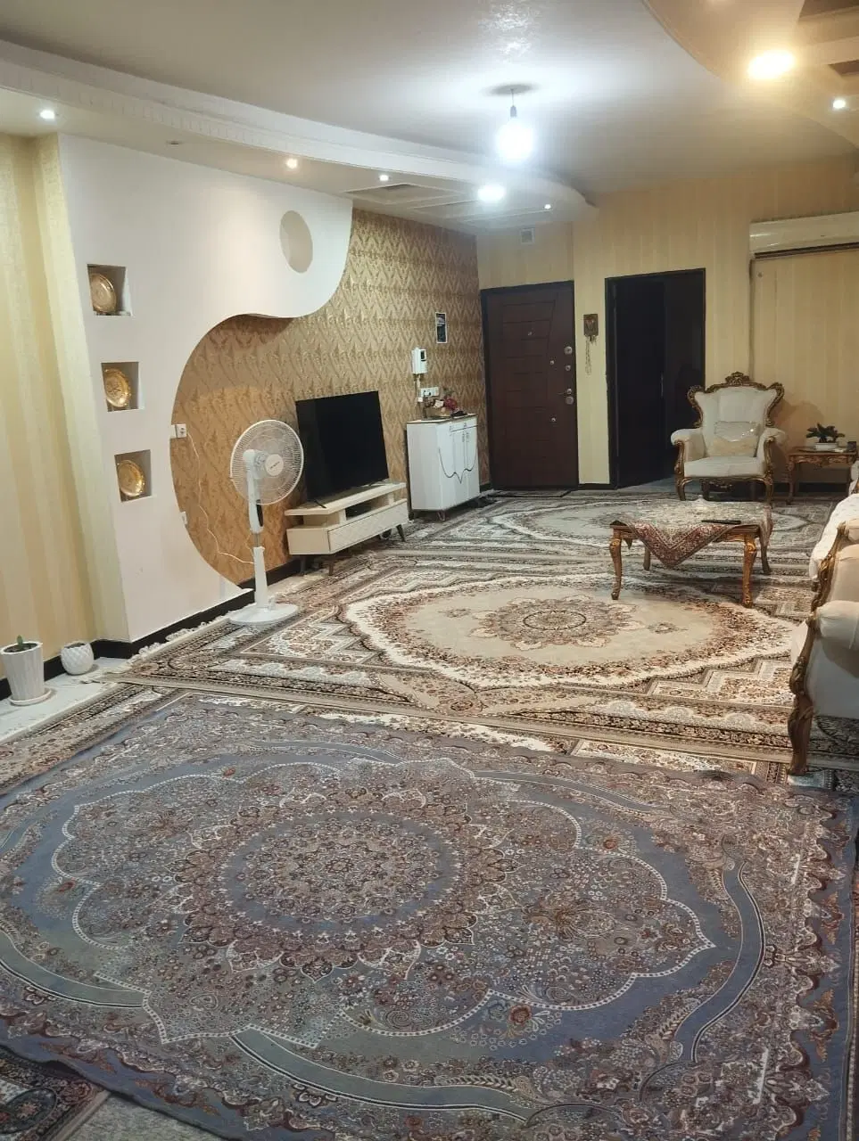 فروش فوری آپارتمان ۸۹ متری شیک و خوش نقشه همکف