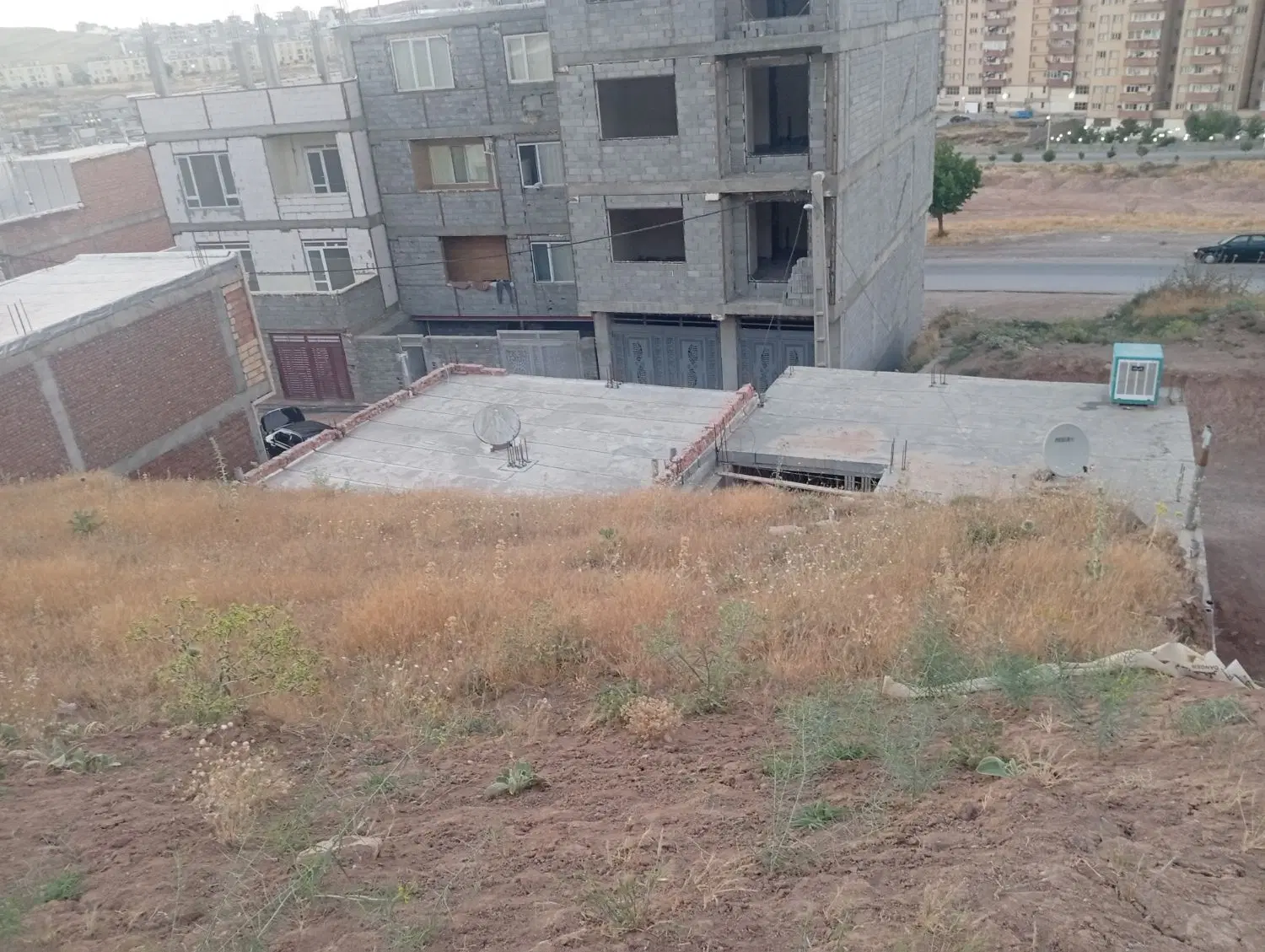 زمین ۵۰متری دهنه۸متر