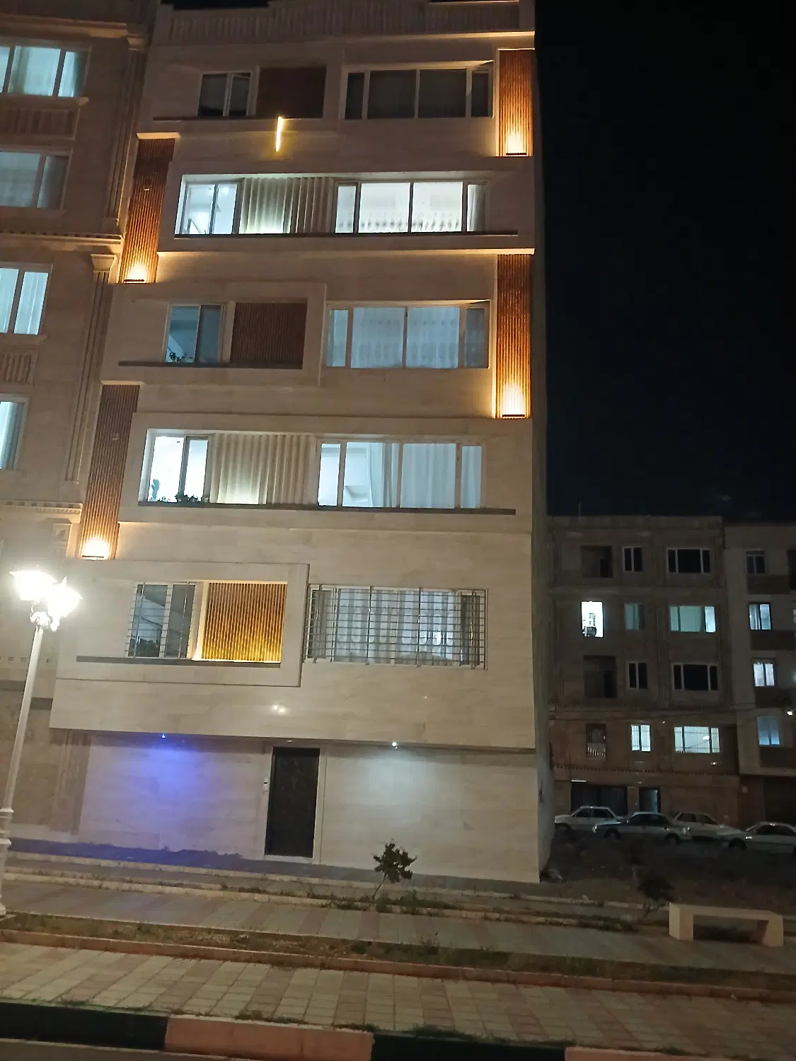 فروش آپارتمان ۱۵۵ متر جنوبی امیر کبیر