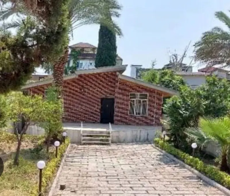 زمین سمنگان