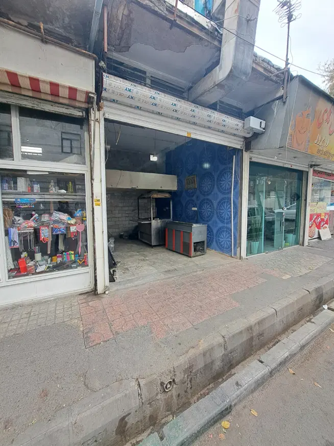 مغازه ۲۲ متری سیزده آبان