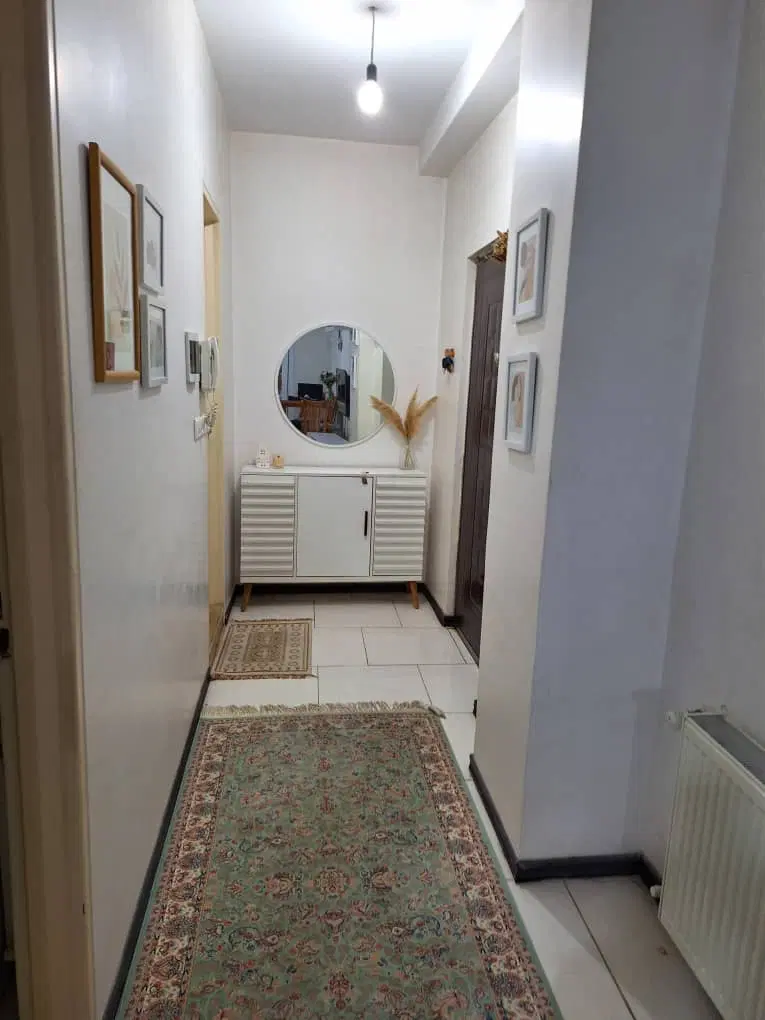 ۶۳متر خیابان پونه غربی روبرو پارکینگ‌ مترو