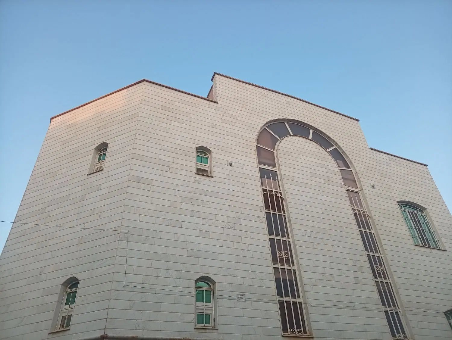 فروش. ویلایی  حوالی بلوار معلم