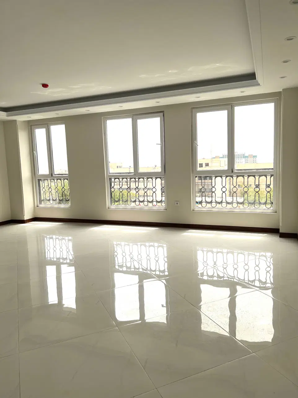 ۷۰ متر یکخواب فول امکانات شریعتی روبروی ملک ادیبی