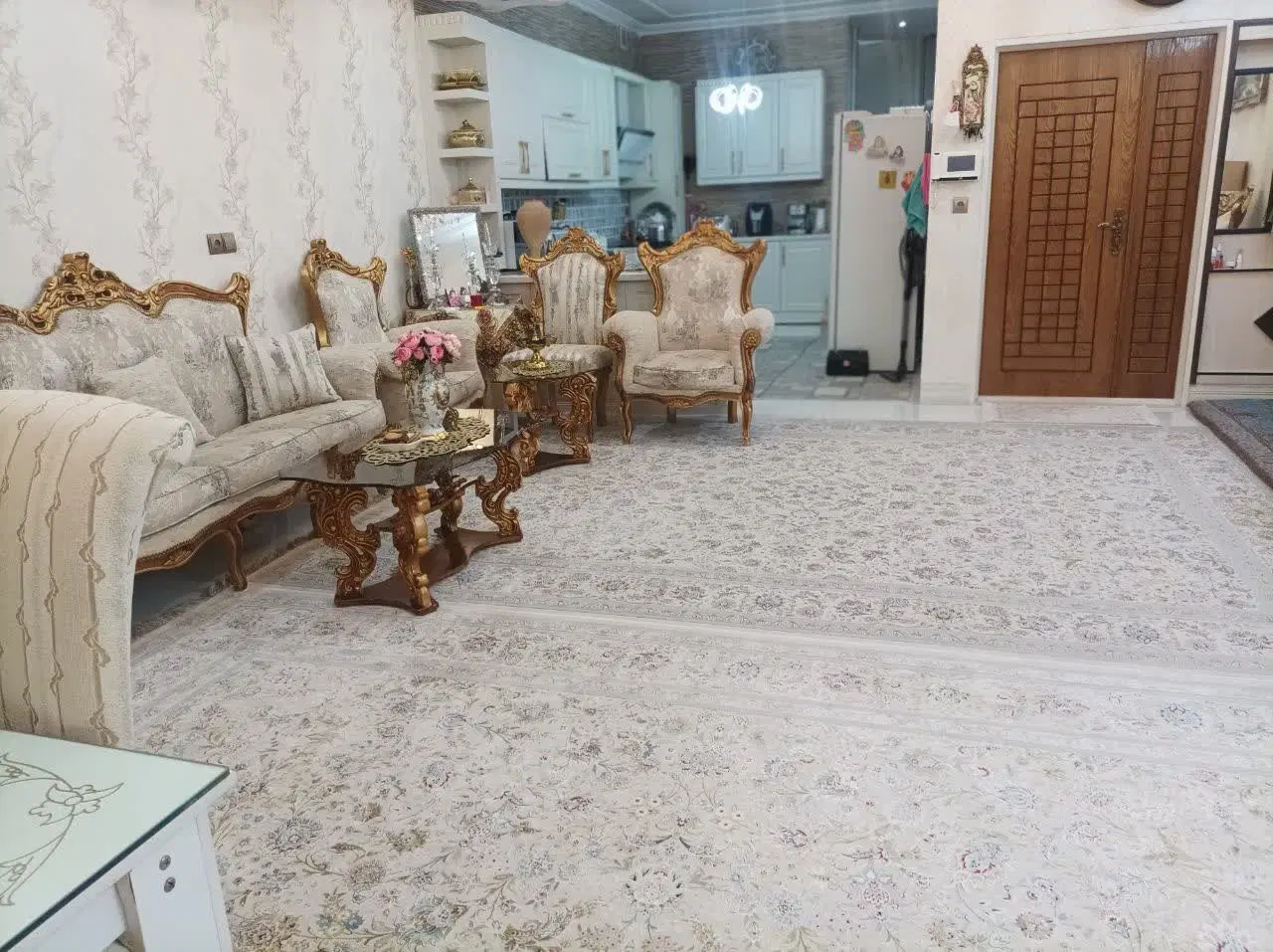 منزل مسکونی دو طبقه