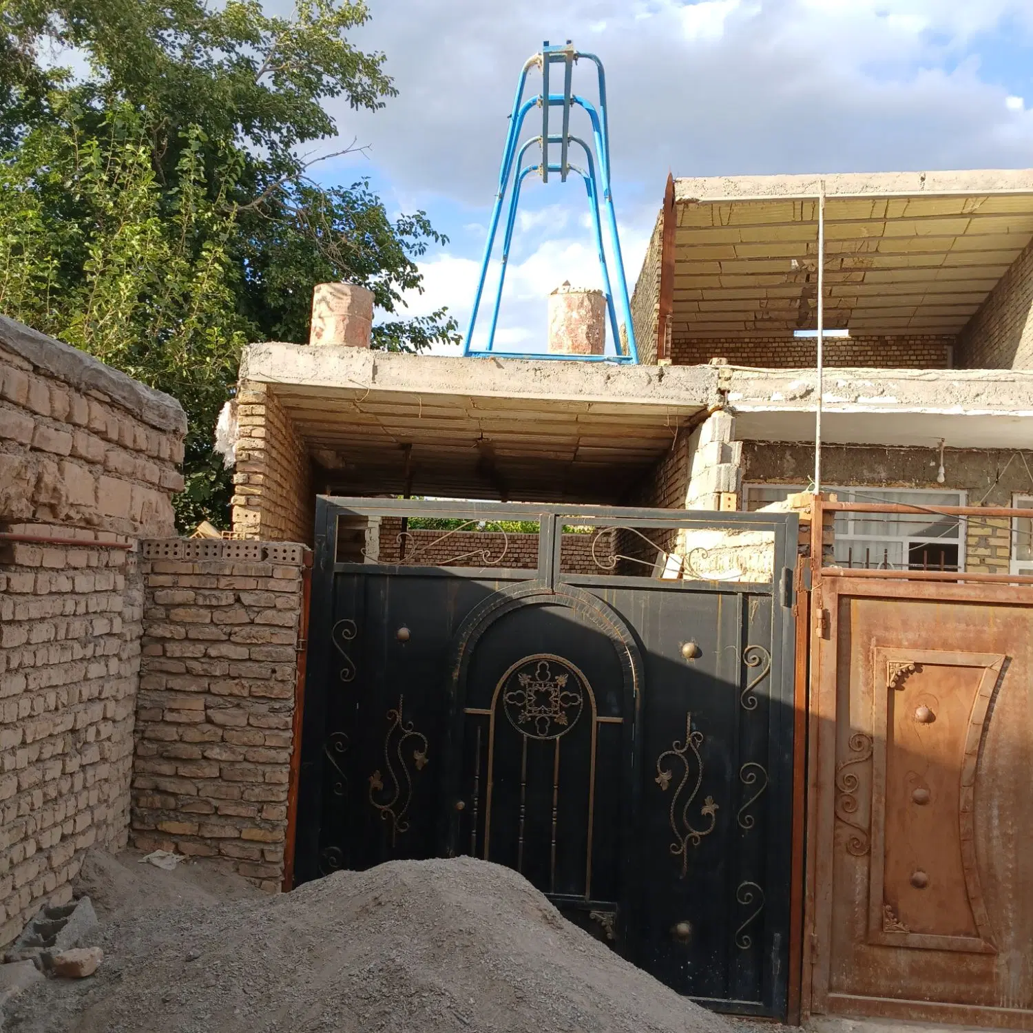 زمین مسکونی