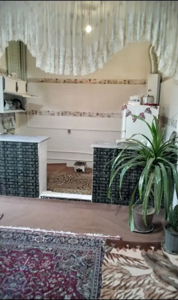 حیاط دلباز در گلریزان حجتی
